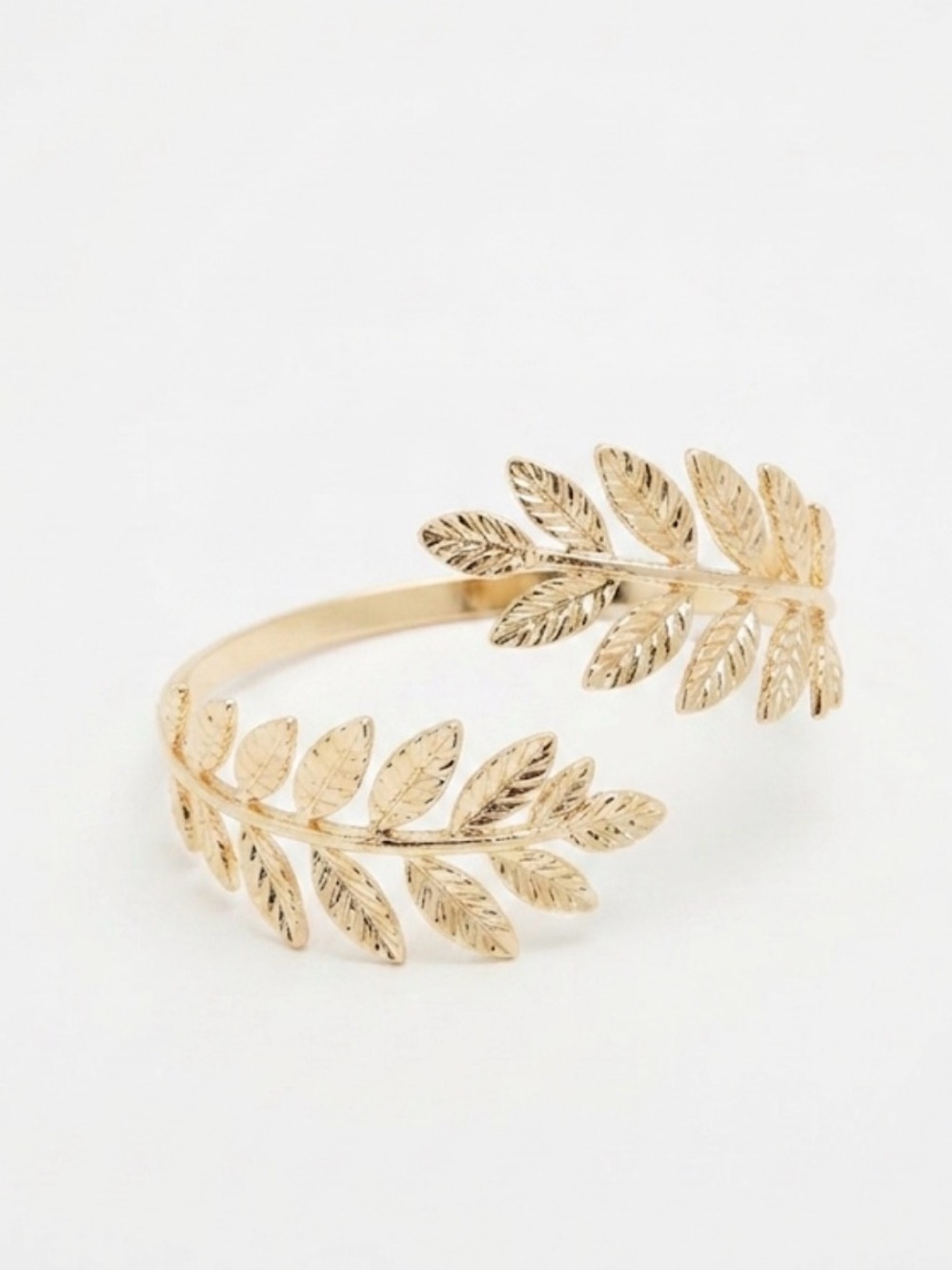 NWT ⚜️👑⚜️ ATTERRI Gold Toned Floral Adjustable Arm Cuff